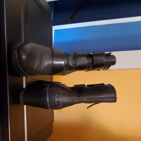 Booties - Picture 4 of 5